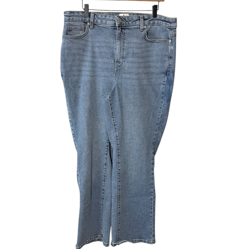Pennington's DC Jeans Straight Leg Medium Wash Size 20